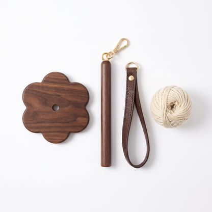 WOLLWIEGE Wrist Yarn Holder